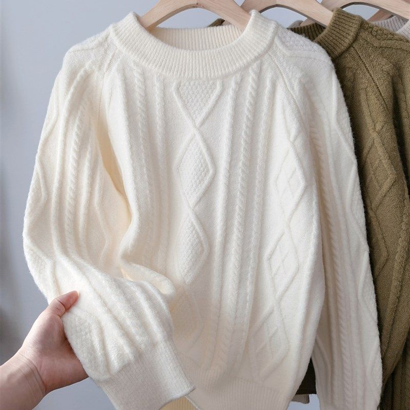 圆领加厚套头毛衣女秋冬打底内搭宽松软糯百搭复古菱形麻花针织衫