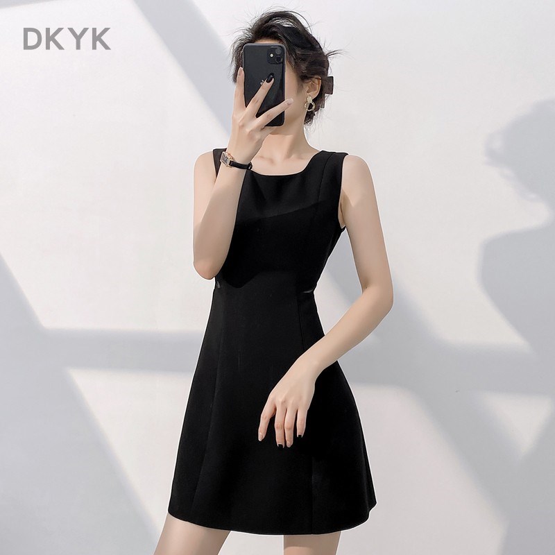 赫本风晚礼服2025新款春夏高级感生日宴会连衣裙日常可穿小礼服女