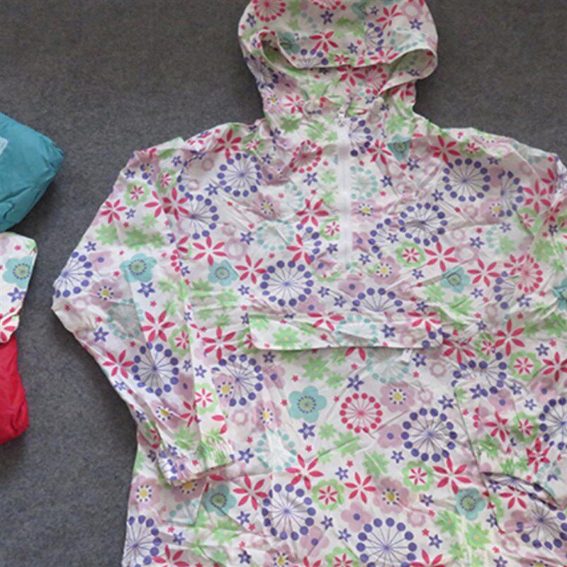 外贸户外便携可收纳雨衣分体上衣连帽短款风衣男女防水外套冲锋衣