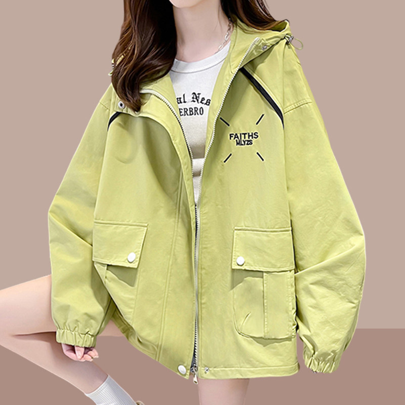 2025春秋季新款女士短外套爆款冲锋衣洋气减龄夹克小个子女装上衣