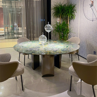 天然祖母绿奢石餐桌椅现代简约轻奢高端别墅家用圆形大理石饭桌椅