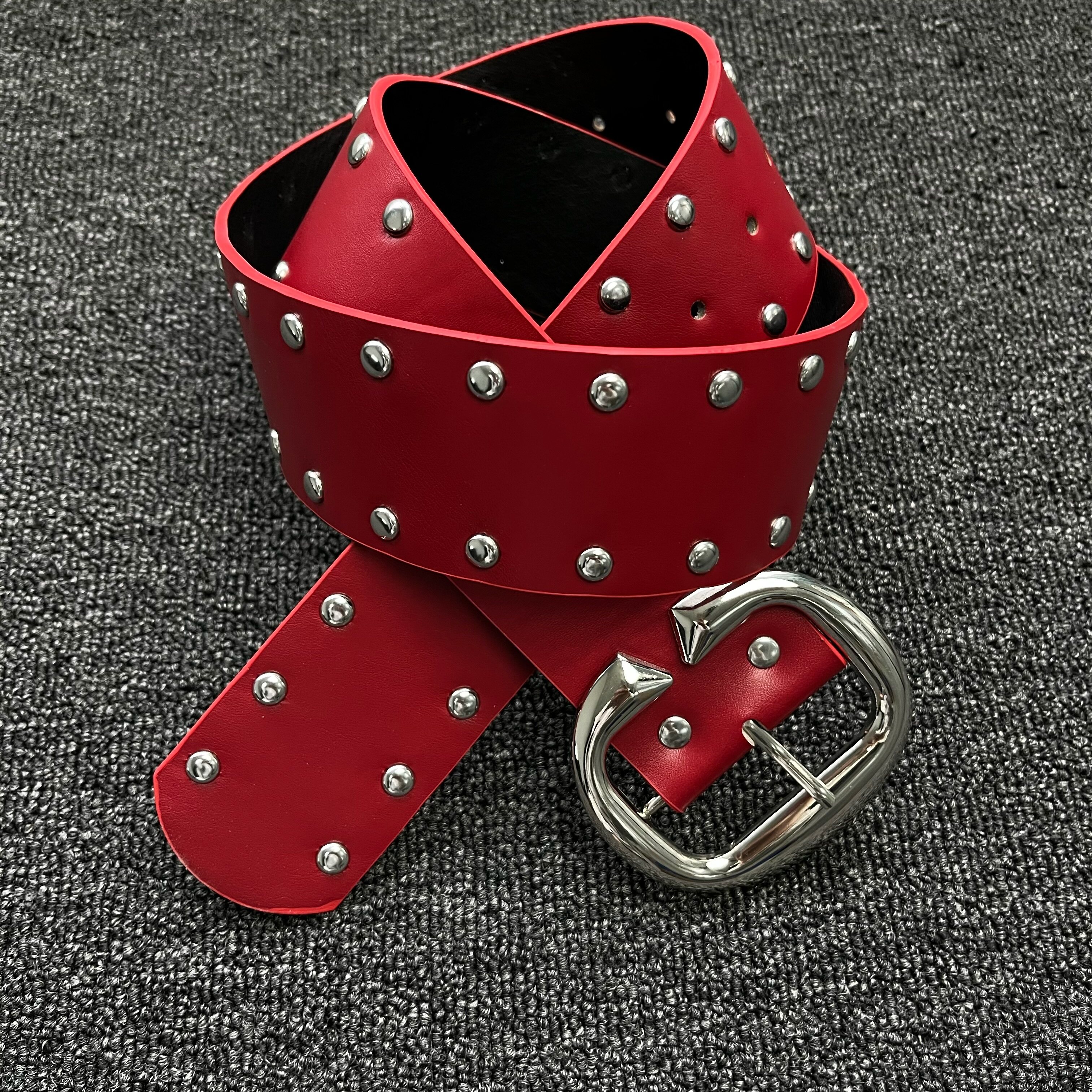 洛默半夏复古红色宽版铆钉腰带配裙子装饰高级感辣妹裤带皮带腰封