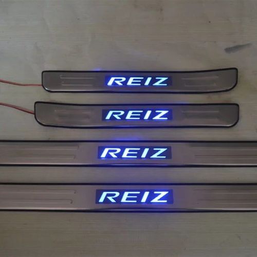 7  9 款锐志门槛条带灯迎宾踏板 保护条  led