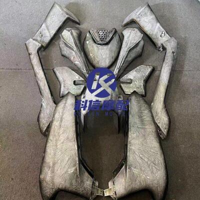 ZEEHO春风极核AE4裂纹漆全车机甲宽体车壳电动机车全套爆裂纹改装
