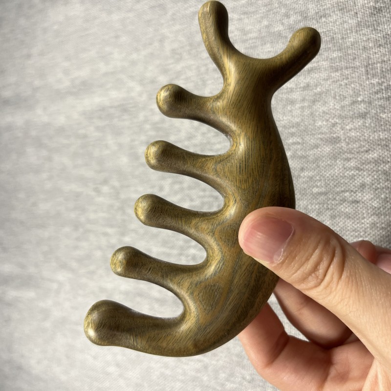 天然绿檀木多功能按摩梳檀木梳疏通头部眼部经络梳防静电木头梳子