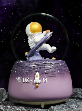 水晶球音乐盒宇航员摆件生日礼物男生女孩太空人桌面玻璃发光夜灯