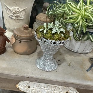 爱上花园 园艺杂货 花园做旧装饰做旧花盆铁皮迷你冰淇淋酒杯奖杯