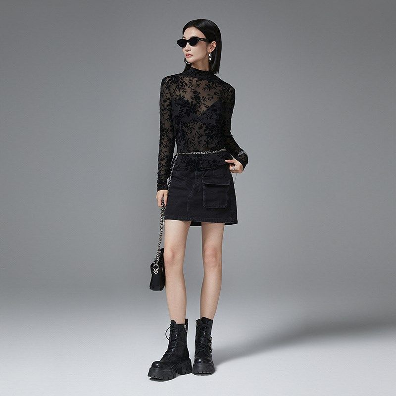 普普风打底衫女2024新款内搭黑色性感迷人精美修身半高领长袖上衣