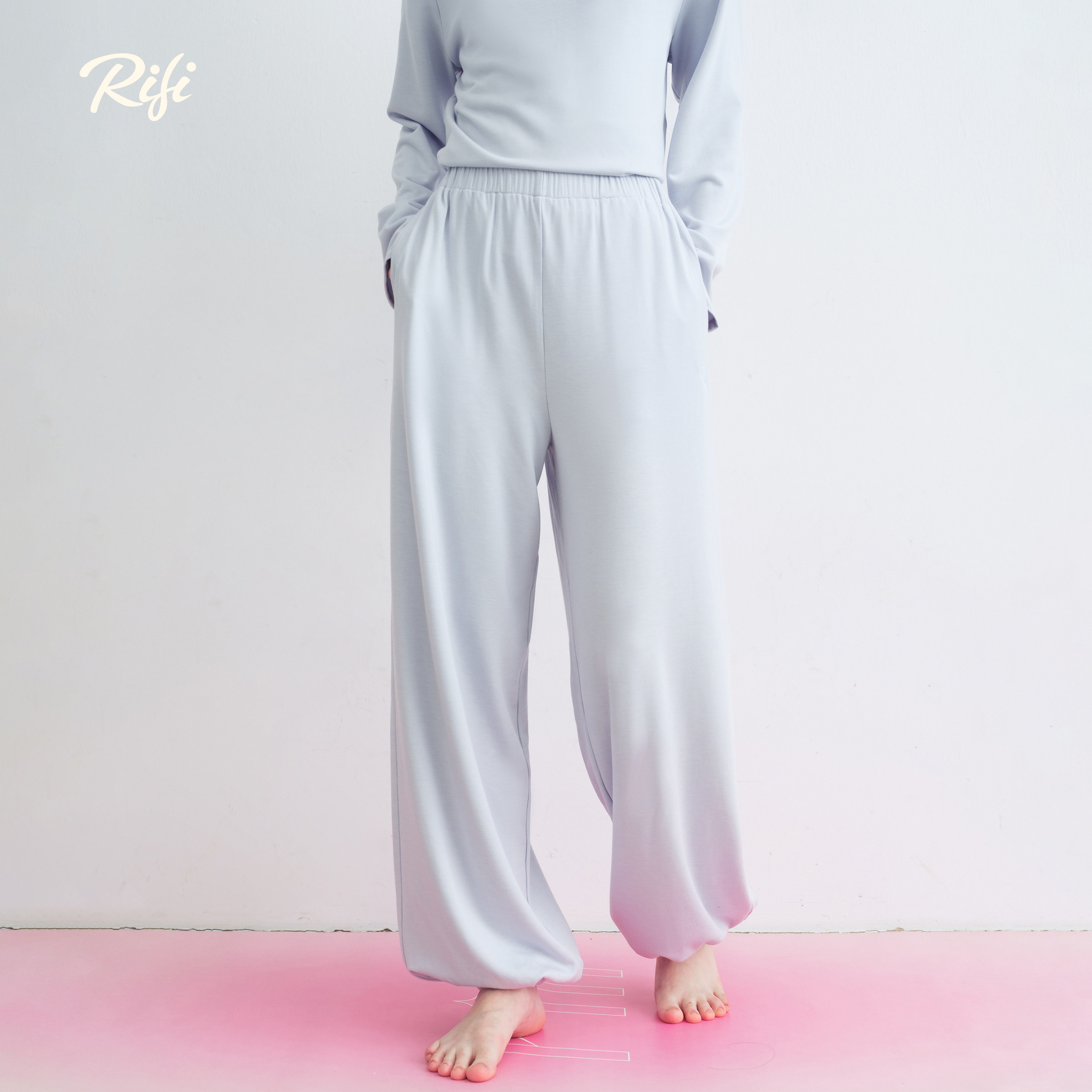 RIFI宽松阔腿束脚针织卫裤图片