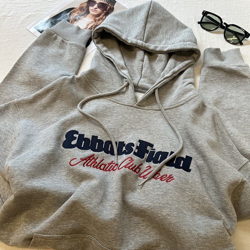 灰色字母刺绣连帽卫衣女秋季新款宽松显瘦毛圈棉套头长袖帽衫上衣