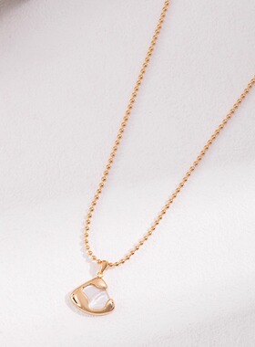 纯银白蝶贝裙摆项链