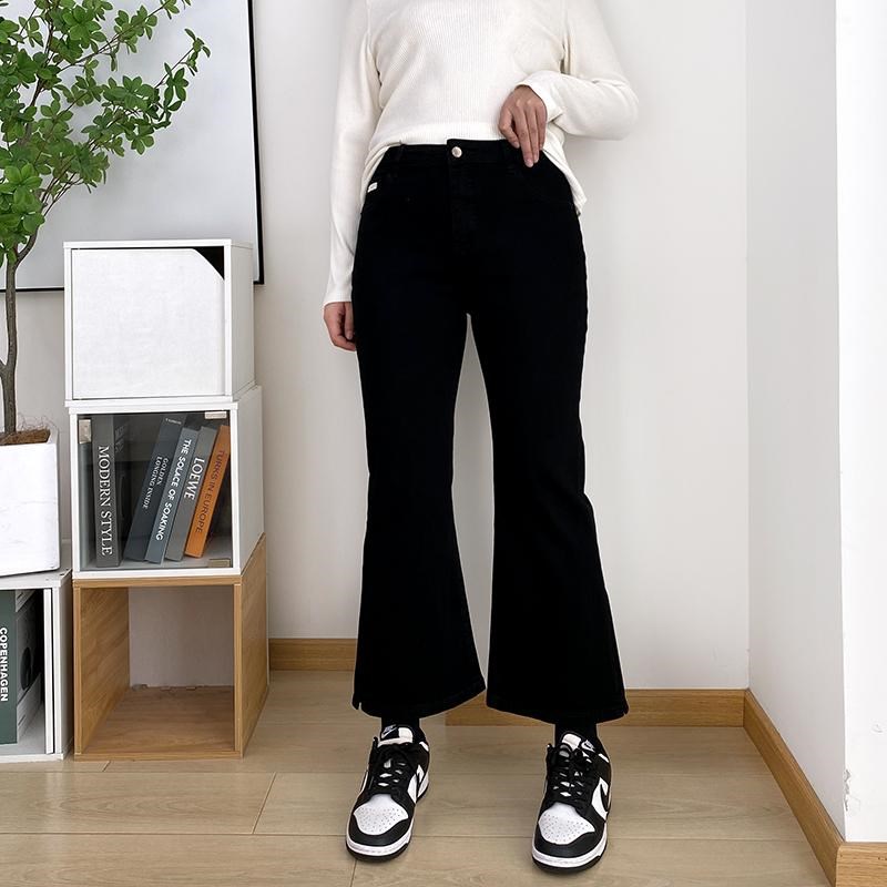 大码女装黑色直筒微喇牛仔裤女2025春夏显瘦喇叭裤胖mm高腰裤子春