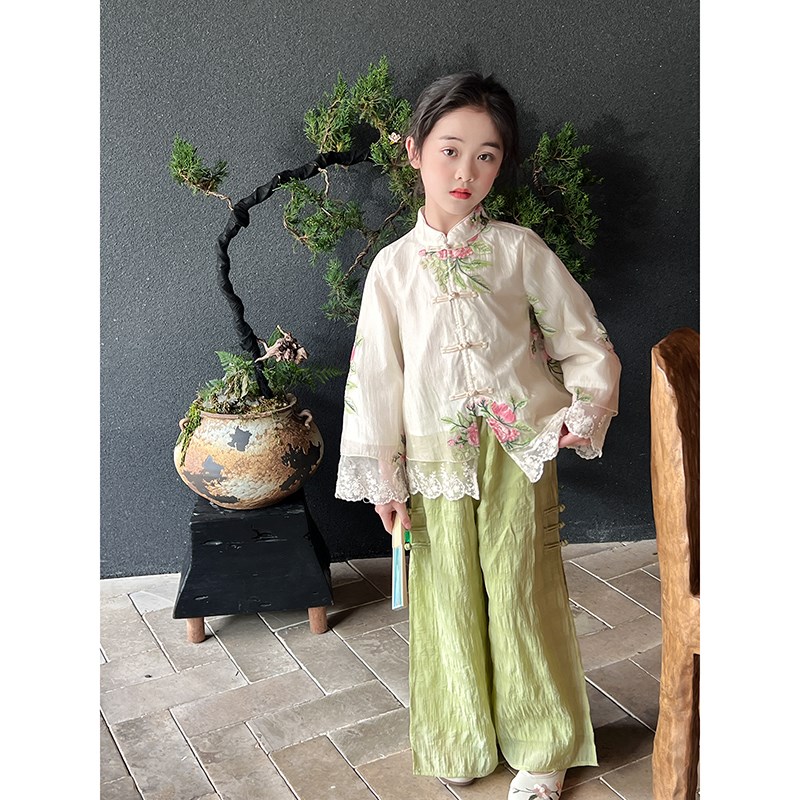 女童汉服2024春季新款儿童新中式绣花上衣中国风套装春装两件套图片