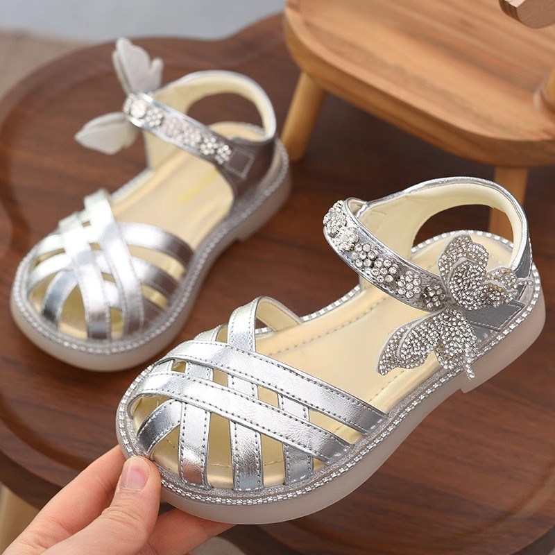 女童凉鞋夏款2025新款女孩软底包头鞋子儿童公主鞋真皮镂空童鞋女