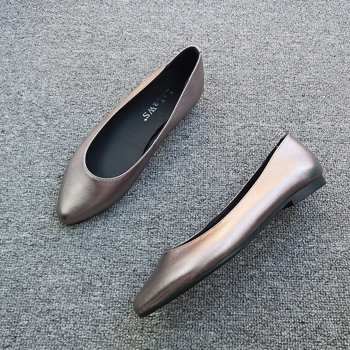 新款羊皮尖头浅口平底单鞋女银灰色软底百搭舒适真皮平跟奶奶船鞋