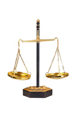 天平摆件天秤模型复古工业风装饰天称司法院律师事务所办公室摆设