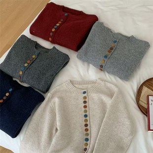 初秋彩扣针织衫开衫外套女春秋2024新款宽松毛衣灰色早秋女装上衣