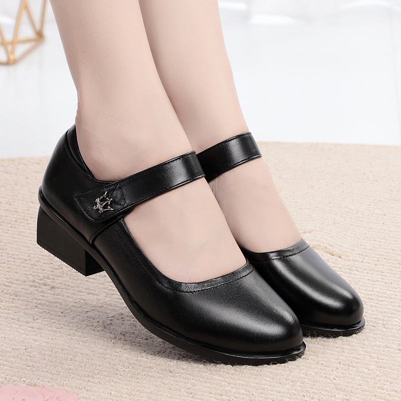 中老年女士皮鞋女鞋子粗跟中跟软底妈妈单鞋真皮走秀跳舞鞋工作鞋