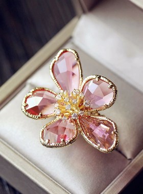 韩国仿水晶透明粉色大花朵戒指女中食指指环夸张装饰夜店礼服配饰
