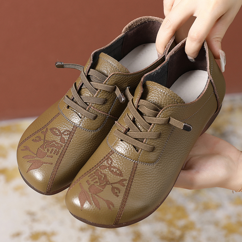 真皮超软妈妈鞋春秋复古软底皮鞋大尺码平底女鞋中老年深口脚肥单