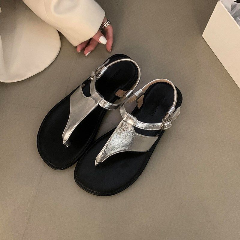 2025夏季小女孩一字带平底夹脚趾凉鞋女童平底沙滩鞋魔术贴人字拖,童鞋/婴儿鞋/亲子鞋,凉鞋,淘宝优惠券,粉丝福利购,淘宝优惠卷