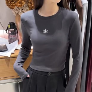 显瘦打底衫 T恤女修身 短上衣 熙6282字母刺绣圆领垫肩设计感长袖 元