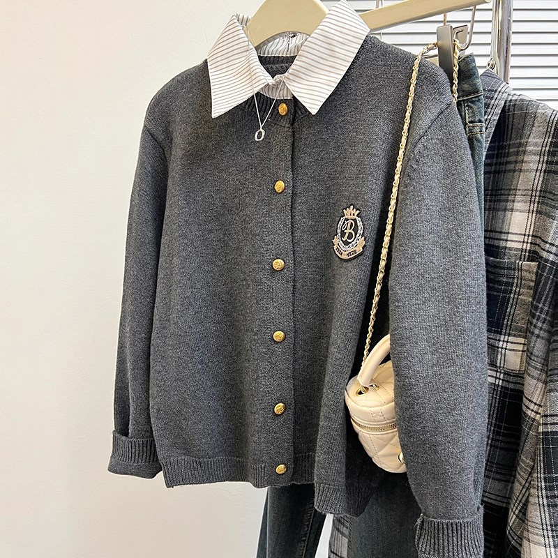 2024早秋返校穿搭新款毛衣外套女春秋短款针织开衫假两件好看上衣