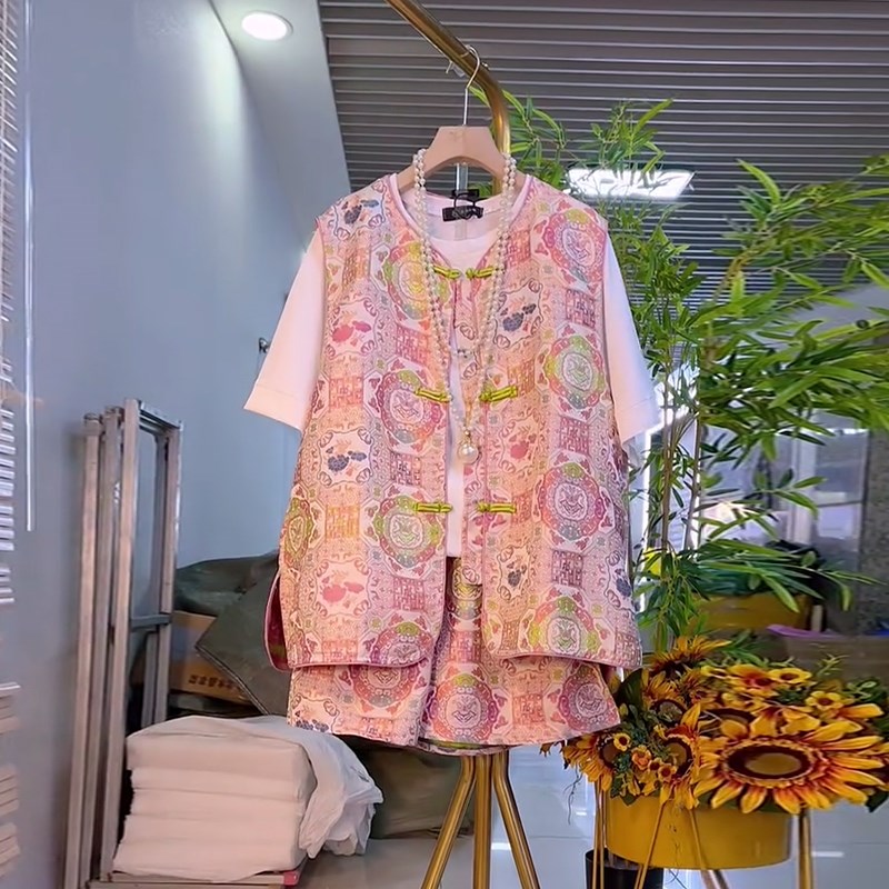 加大码女装立领盘扣国风花朵马甲短裤胖妹妹夏季款气质显瘦两件套