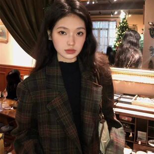 欢简韵复古格纹毛呢西装领外套女秋冬防寒宽松气质高级呢子大衣潮
