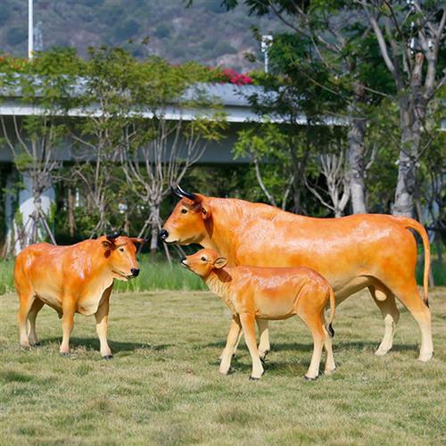 玻璃钢仿真黄牛落地摆件户外园林餐厅草地公园牧场耕牛装饰品雕塑