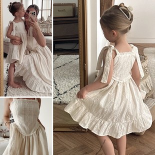 2025亲子定制母女装连衣裙夏新款法式复古蕾丝刺绣浪漫吊带连衣裙