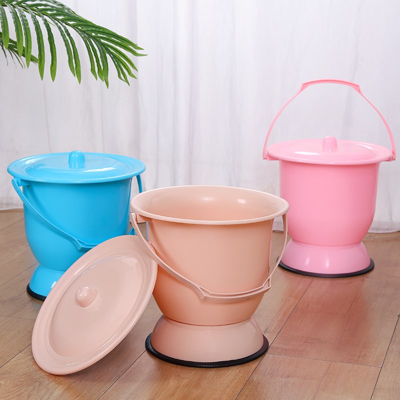 尿桶大人家用卧室小m便防臭带盖小便器尿壶女孕妇老人尿盆防滑痰