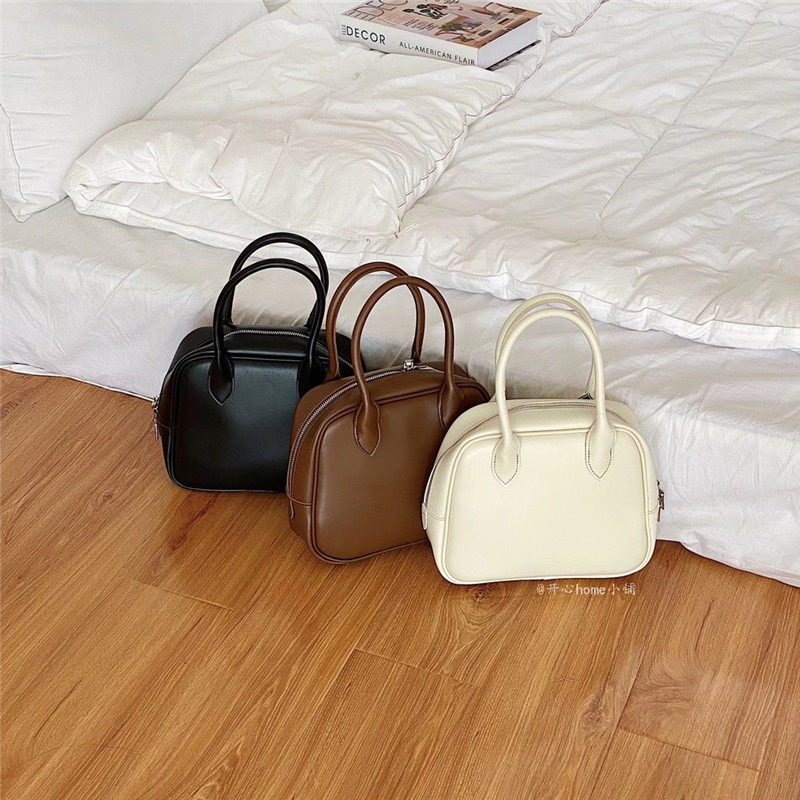 韩版休闲新款高级感小众r设计复古拉链洋气红色手提单肩斜跨女包