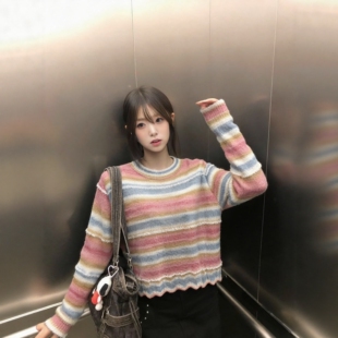 韩版百搭软糯风彩色条纹毛衣女2026秋季甜美宽松套头花边针织上衣