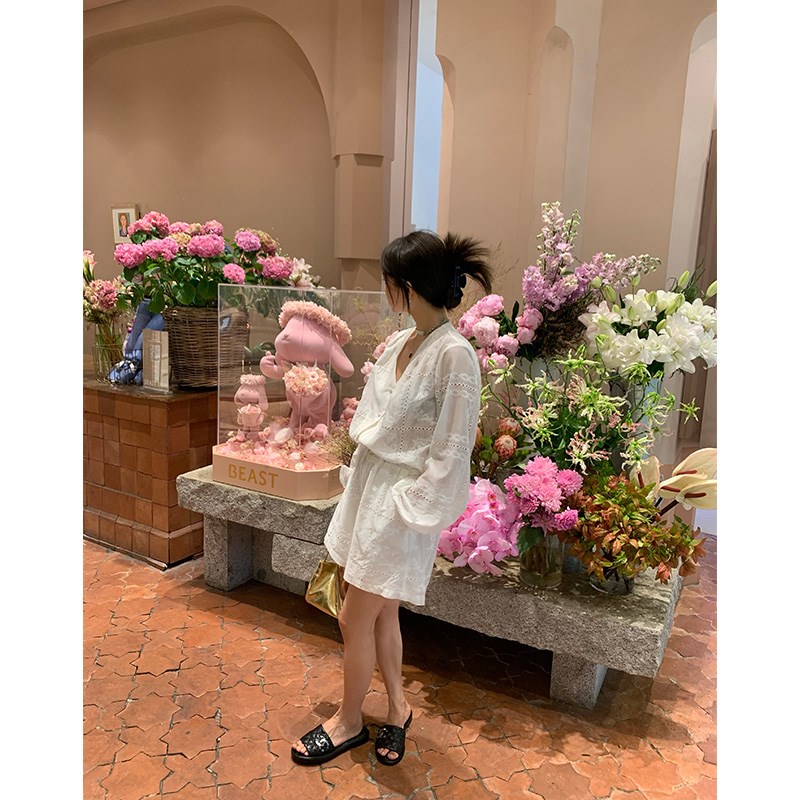 落落狷介 女装2024新款套装小个子白色两件套蕾丝镂空外套+短裤