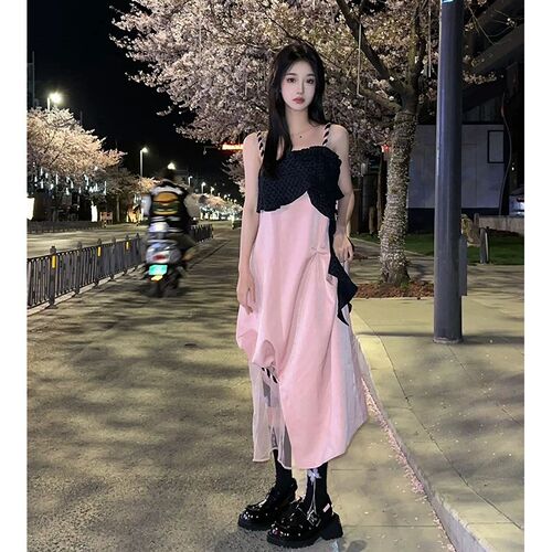 粉色吊带连衣裙女高端小众精致拼接不规则气质少女感减龄显瘦裙子