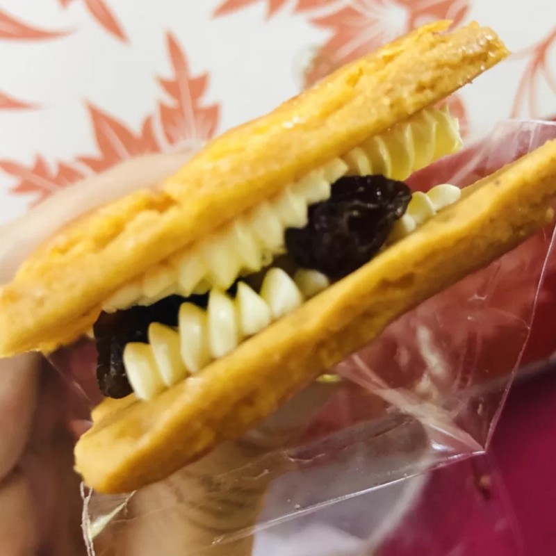 上海花园饭店白脱饼干葡萄干夹心伴手礼瑞士卷人气花园饭酒店饼干