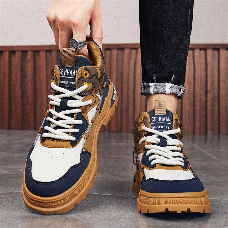 男鞋夏季户外登山运动防滑耐磨工装鞋皮面防水厚底增高休闲马丁靴