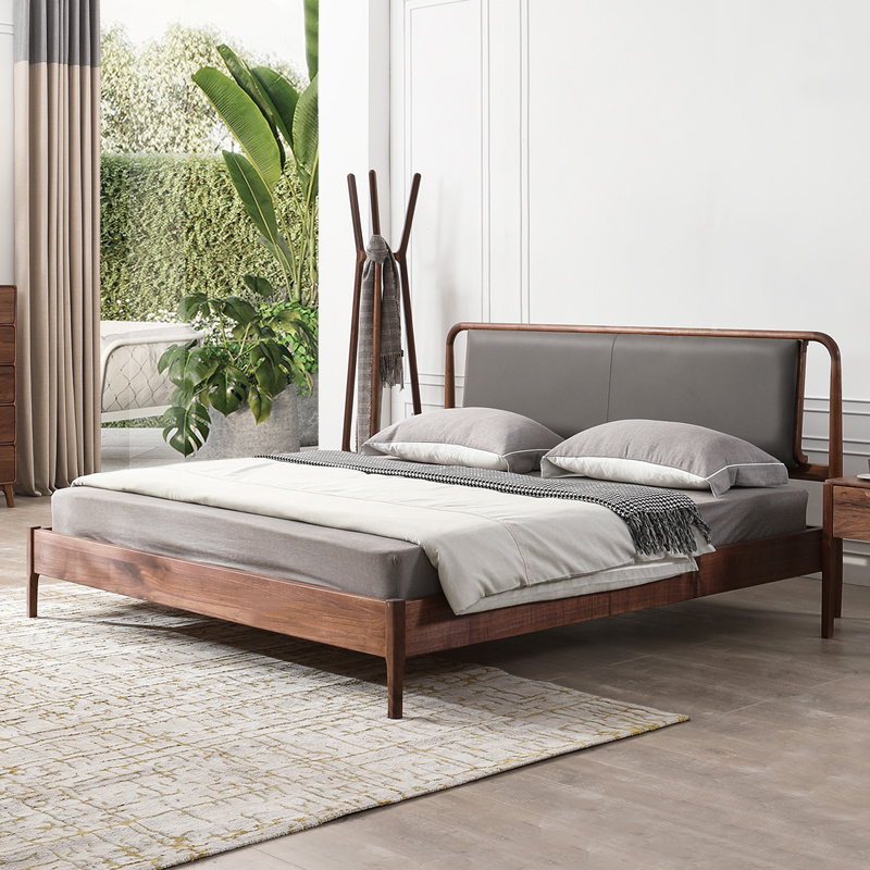 北美黑胡桃木床北欧实木床1.8米双人床1.5软包床简约婚床主卧大床