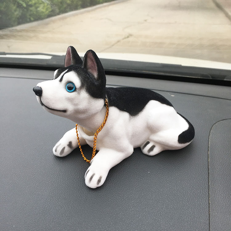汽车创意摆件摇头狗点头狗卡通公仔车载可爱摆饰女生车内装饰品萌