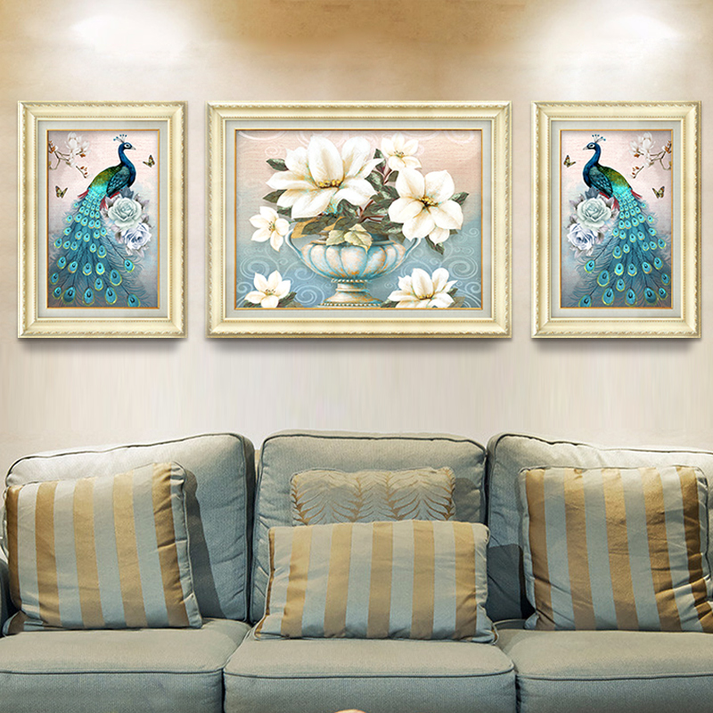 欧式沙发背景墙装饰画孔雀壁画客厅挂画三联大气餐厅油画美式风格图片