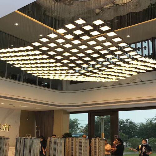 售楼部沙盘方块波浪吊灯商场会所前台工程定制装饰酒店大堂灯