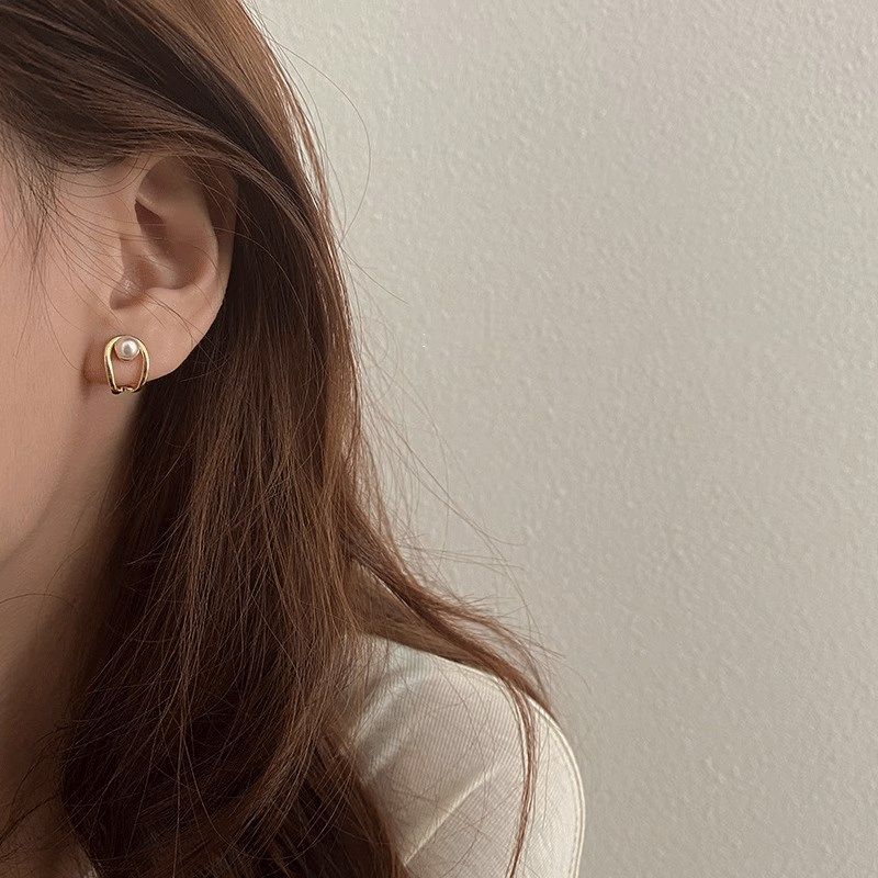 srrmhyn法式复古镂空金属珍珠耳环女高级感耳钉简约小巧百搭气质