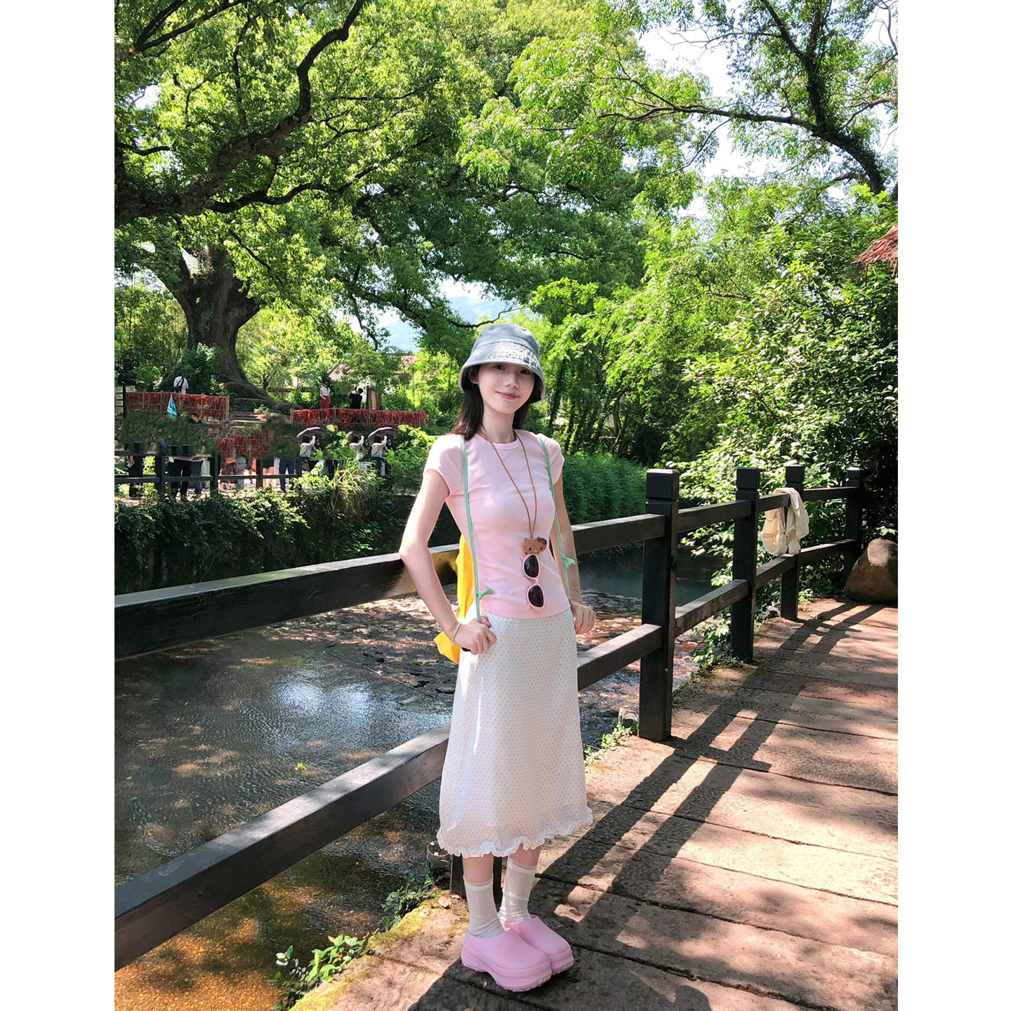 简约粉色正肩圆领修身短袖T恤上衣女新款波点a字高腰花边裙子套装,女装/女士精品,时尚套装,淘宝优惠券,粉丝福利购,淘宝优惠卷