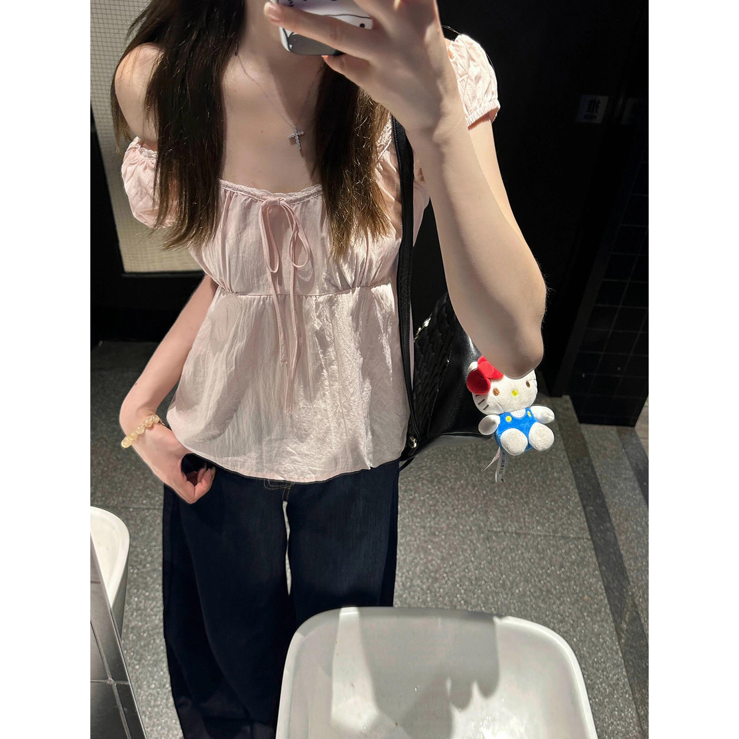 粉色蕾丝边系带设计感吊带背心女2026年新款法式减龄小众气质上衣,女装/女士精品,衬衫,淘宝优惠券,粉丝福利购,淘宝优惠卷