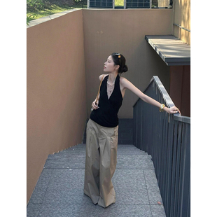 黑色挂脖交叉吊带无袖背心V领上衣女新款高腰休闲阔腿长裤子套装
