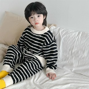 圣诞节亲子儿童家居服冬季新款女童半边绒睡衣男童法兰绒新年套装