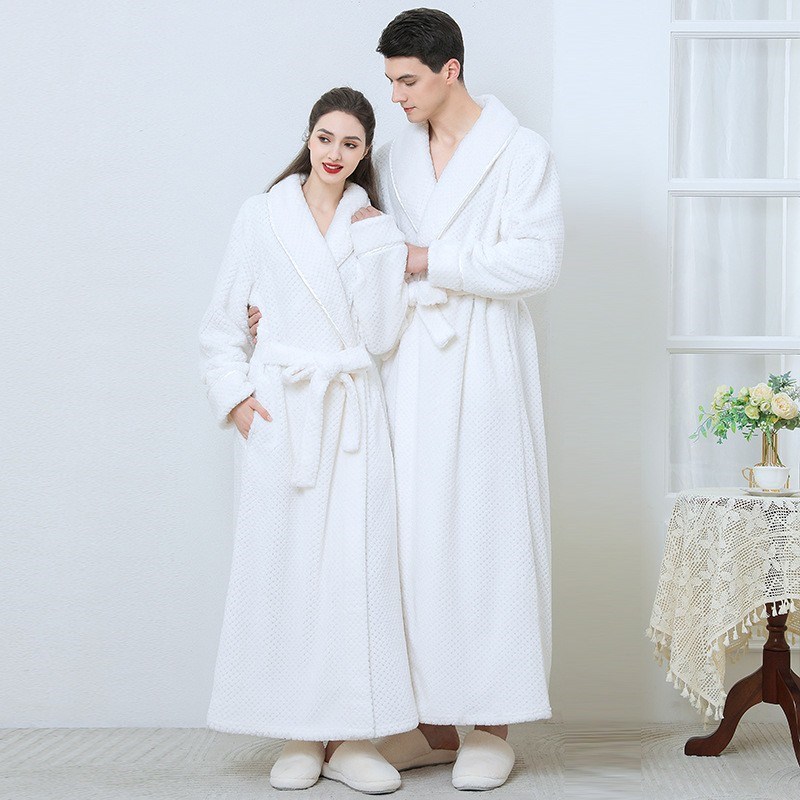 睡袍女款秋冬季加长款法兰绒加厚2024新款情侣睡衣男士珊瑚绒浴袍