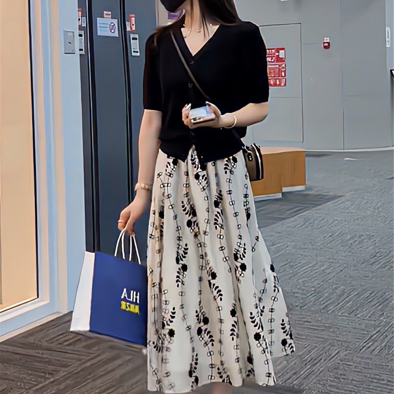 碎花半身裙女春夏大码松紧腰中长款a字裙t百褶宽松遮胯显瘦雪纺裙