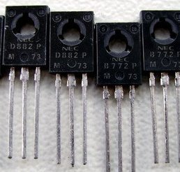 PH BD438铜脚13003开关三极管TO-126 中功率管D882 B772 整包发货